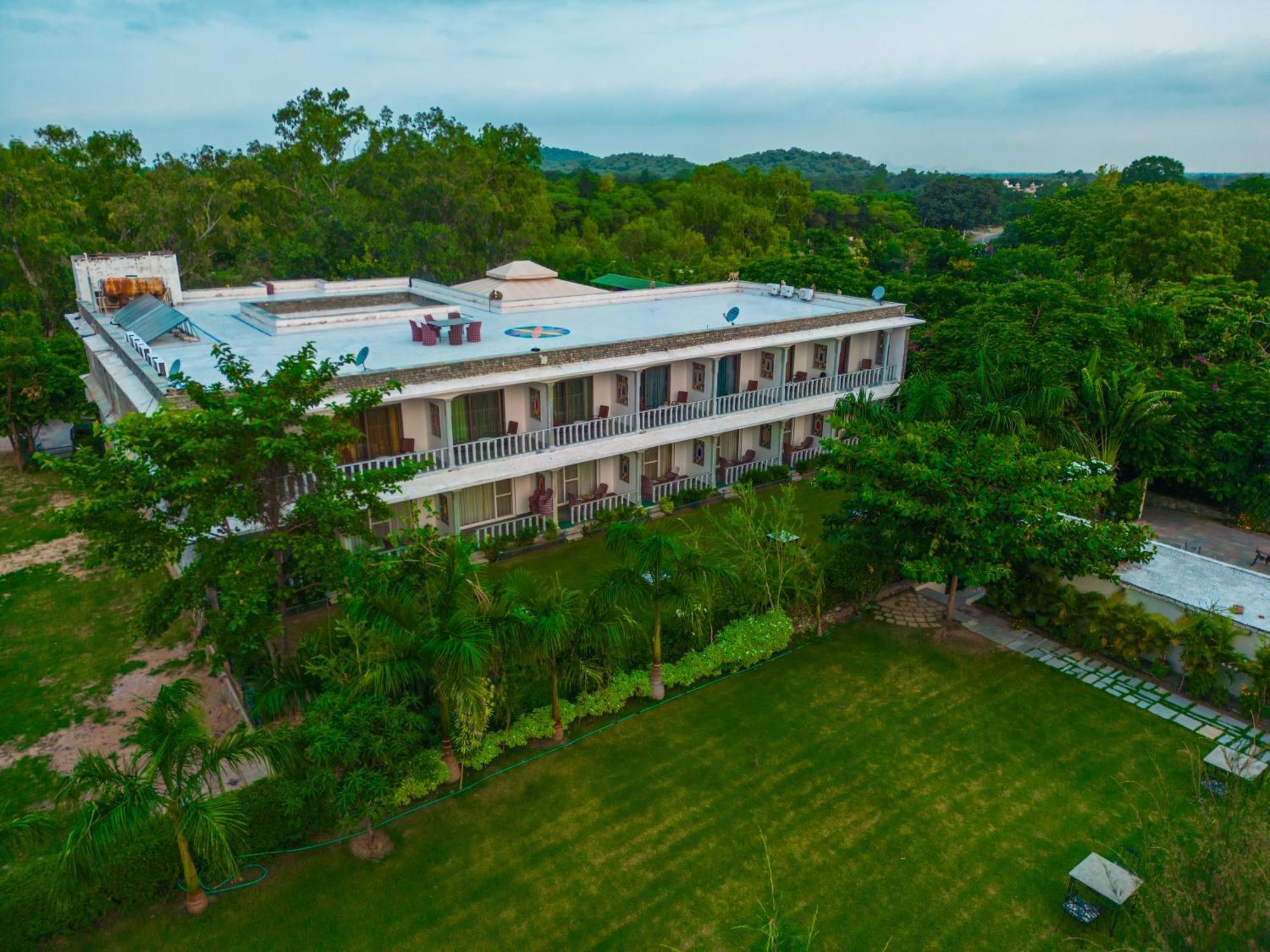 Ranakpur Safari Resort Sādri Buitenkant foto